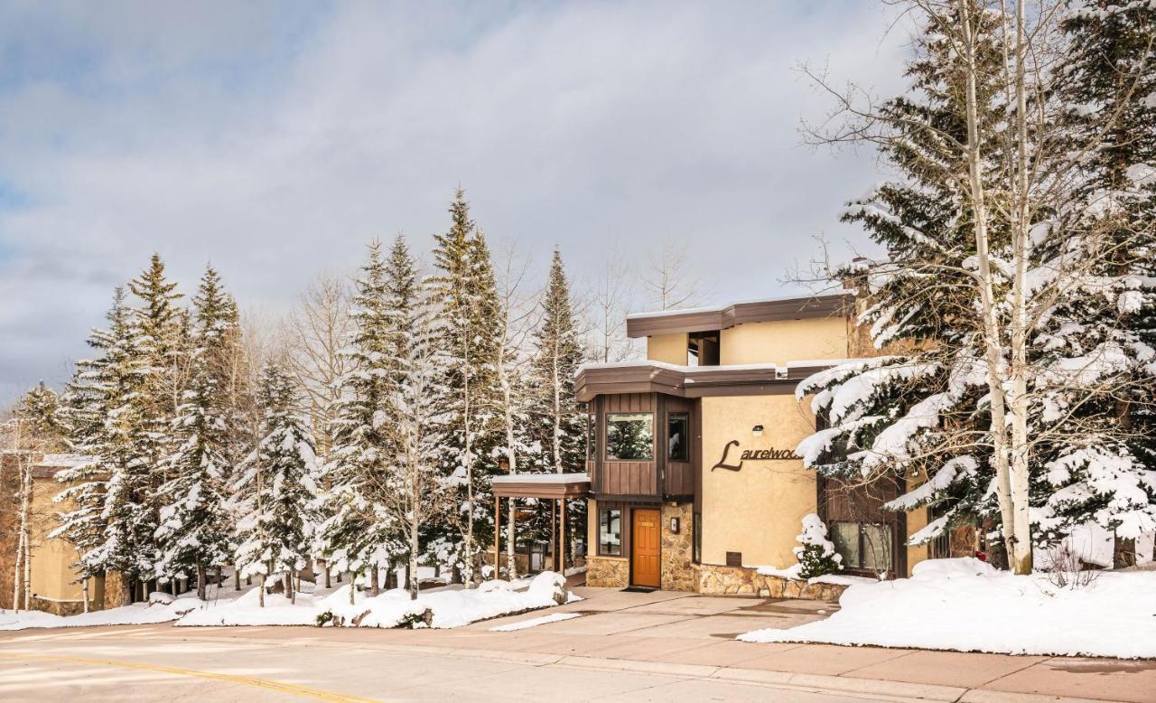 Laurelwood Condominiums 402 Сноумас Вилидж Екстериор снимка