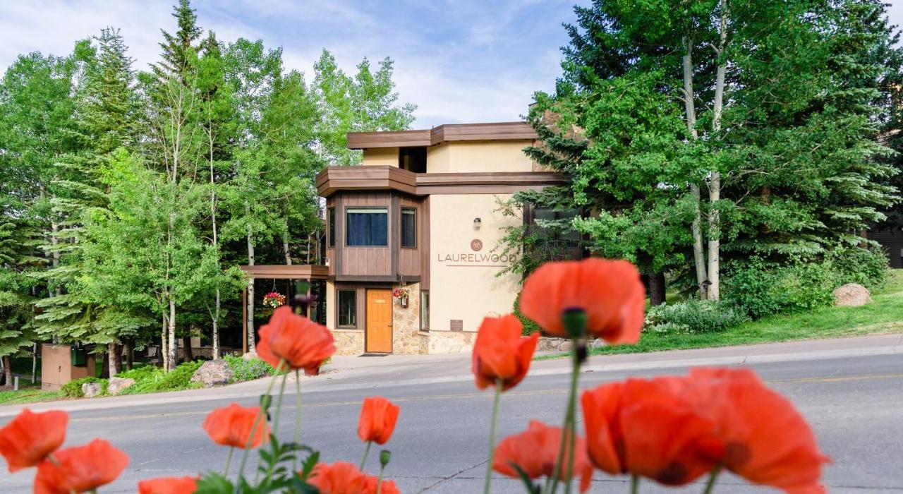 Laurelwood Condominiums 402 Сноумас Вилидж Екстериор снимка