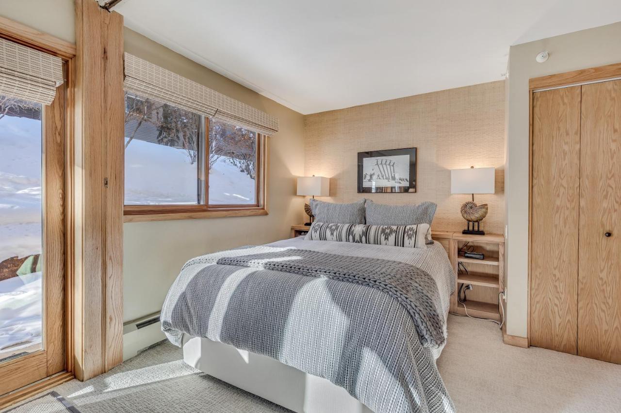Laurelwood Condominiums 402 Сноумас Вилидж Екстериор снимка